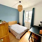 Entier En Plein Coeur Du Centre